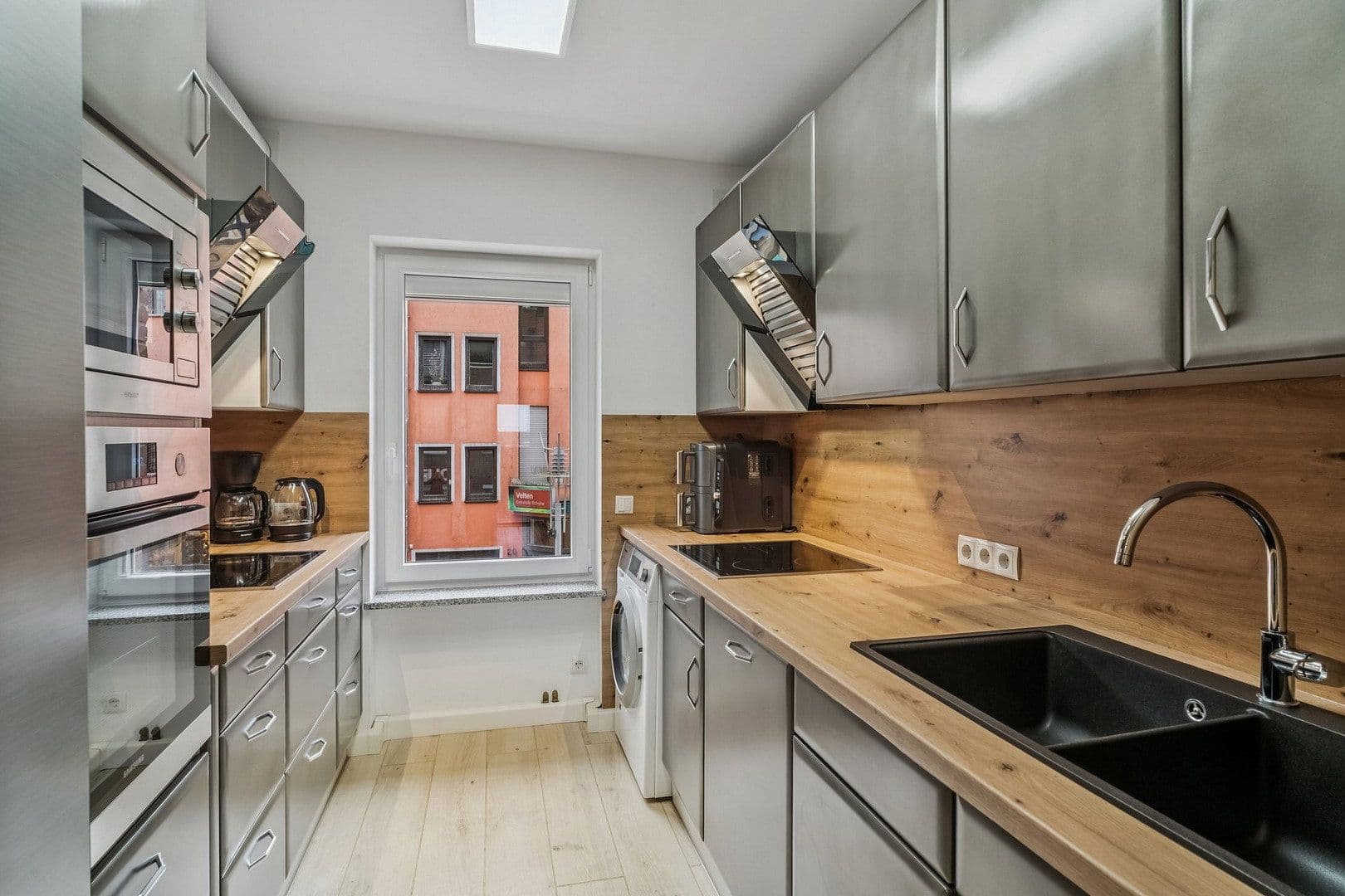 Prodej domu 329 m², pozemek 345 m², Neuer Markt 9, Meckenheim, Porýní-Falc Prodej domu 329 m², pozemek 345 m², Neuer Markt 9, Meckenheim, Porýní-Falc