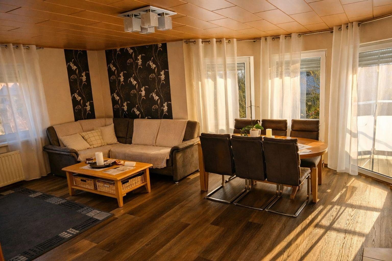 Prodej domu 238 m², pozemek 712 m², Unzenberg, Porýní-Falc Prodej domu 238 m², pozemek 712 m², Unzenberg, Porýní-Falc
