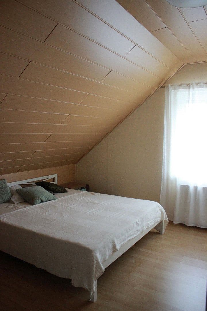 Prodej domu 238 m², pozemek 712 m², Unzenberg, Porýní-Falc Prodej domu 238 m², pozemek 712 m², Unzenberg, Porýní-Falc