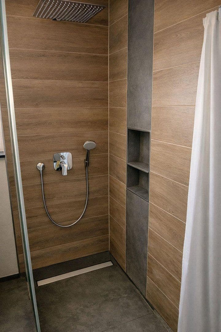 Prodej domu 238 m², pozemek 712 m², Unzenberg, Porýní-Falc Prodej domu 238 m², pozemek 712 m², Unzenberg, Porýní-Falc