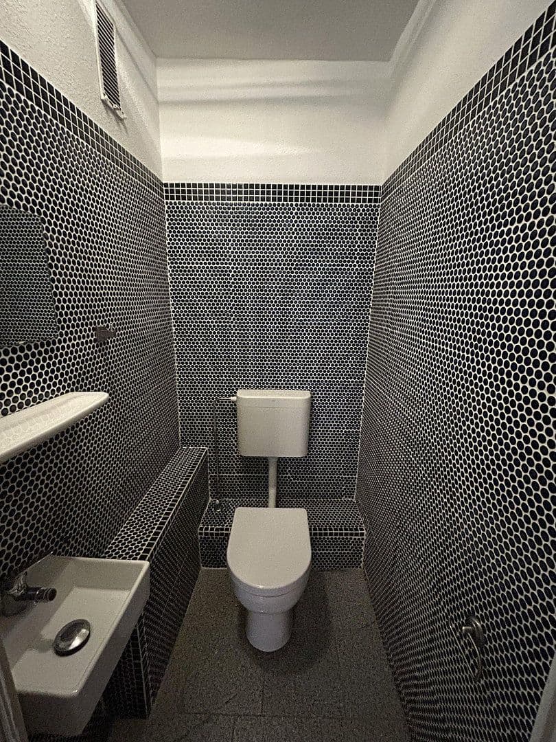 Pronájem bytu 3+kk 70 m², In der Adelenhütte 6, Köln, Severní Porýní-Vestfálsko Pronájem bytu 3+kk 70 m², In der Adelenhütte 6, Köln, Severní Porýní-Vestfálsko