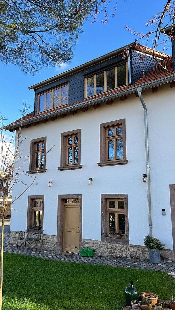 Prodej domu 380 m², pozemek 1.800 m², Ottweiler, Země Sársko Prodej domu 380 m², pozemek 1.800 m², Ottweiler, Země Sársko