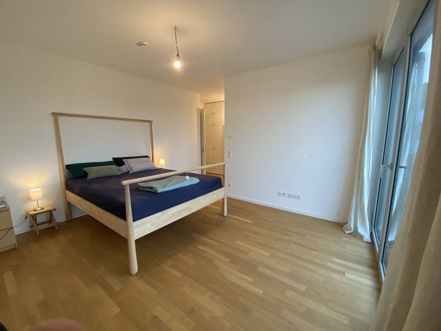 Prodej bytu 4+1 106 m², Konrad-Wolf-Str. 90, Berlin, Berlín Prodej bytu 4+1 106 m², Konrad-Wolf-Str. 90, Berlin, Berlín