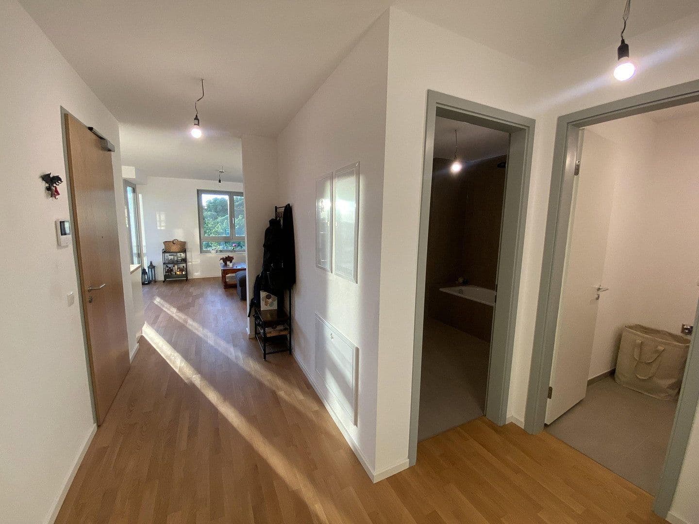 Prodej bytu 4+1 106 m², Konrad-Wolf-Str. 90, Berlin, Berlín Prodej bytu 4+1 106 m², Konrad-Wolf-Str. 90, Berlin, Berlín