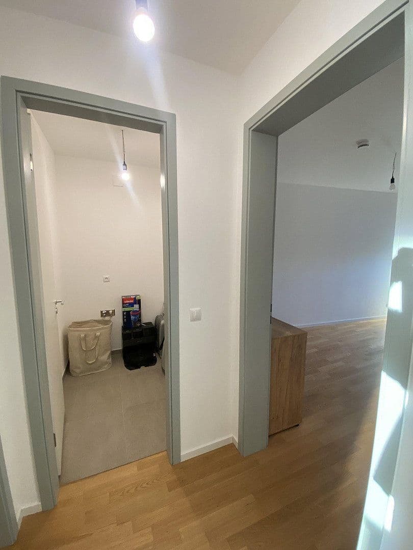 Prodej bytu 4+1 106 m², Konrad-Wolf-Str. 90, Berlin, Berlín Prodej bytu 4+1 106 m², Konrad-Wolf-Str. 90, Berlin, Berlín