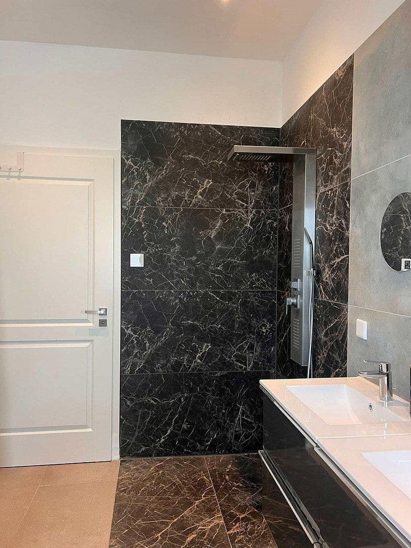 Prodej domu 378 m², pozemek 770 m², Butzbach, Hessen Prodej domu 378 m², pozemek 770 m², Butzbach, Hessen