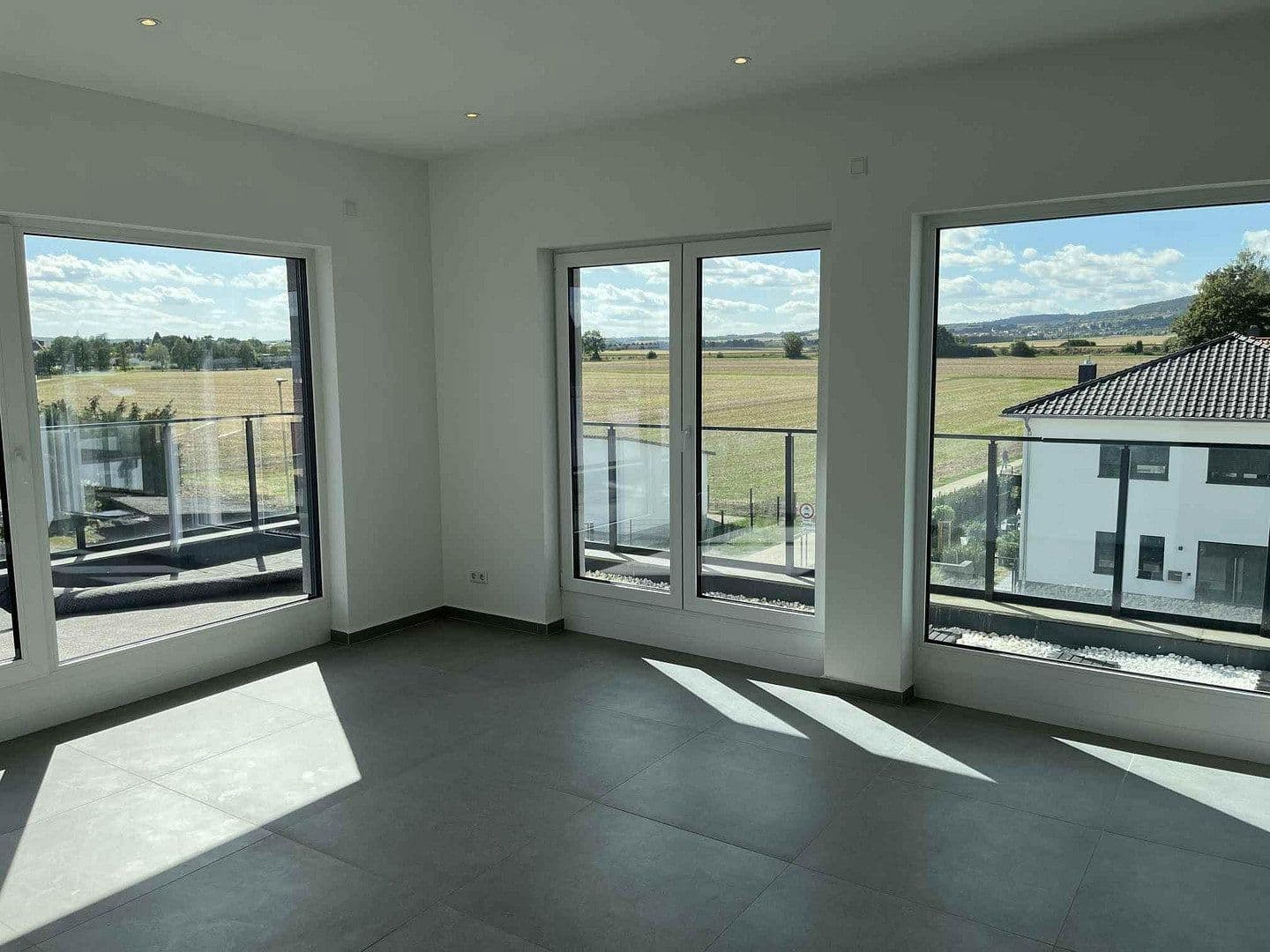 Prodej domu 378 m², pozemek 770 m², Butzbach, Hessen Prodej domu 378 m², pozemek 770 m², Butzbach, Hessen