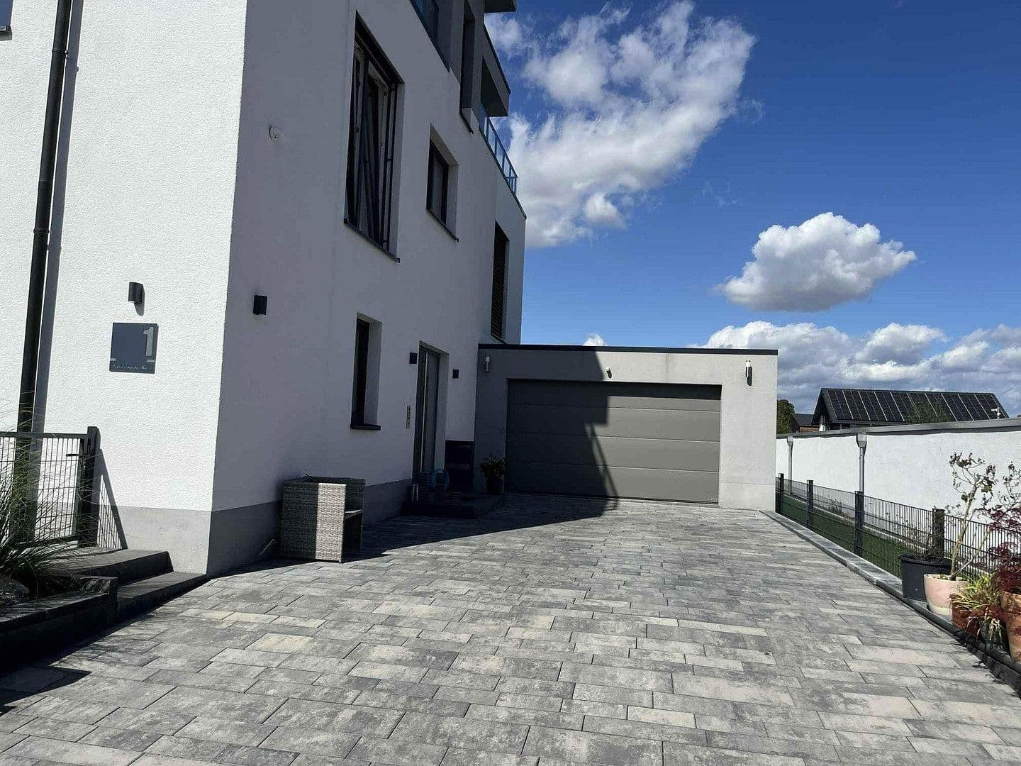 Prodej domu 378 m², pozemek 770 m², Butzbach, Hessen Prodej domu 378 m², pozemek 770 m², Butzbach, Hessen