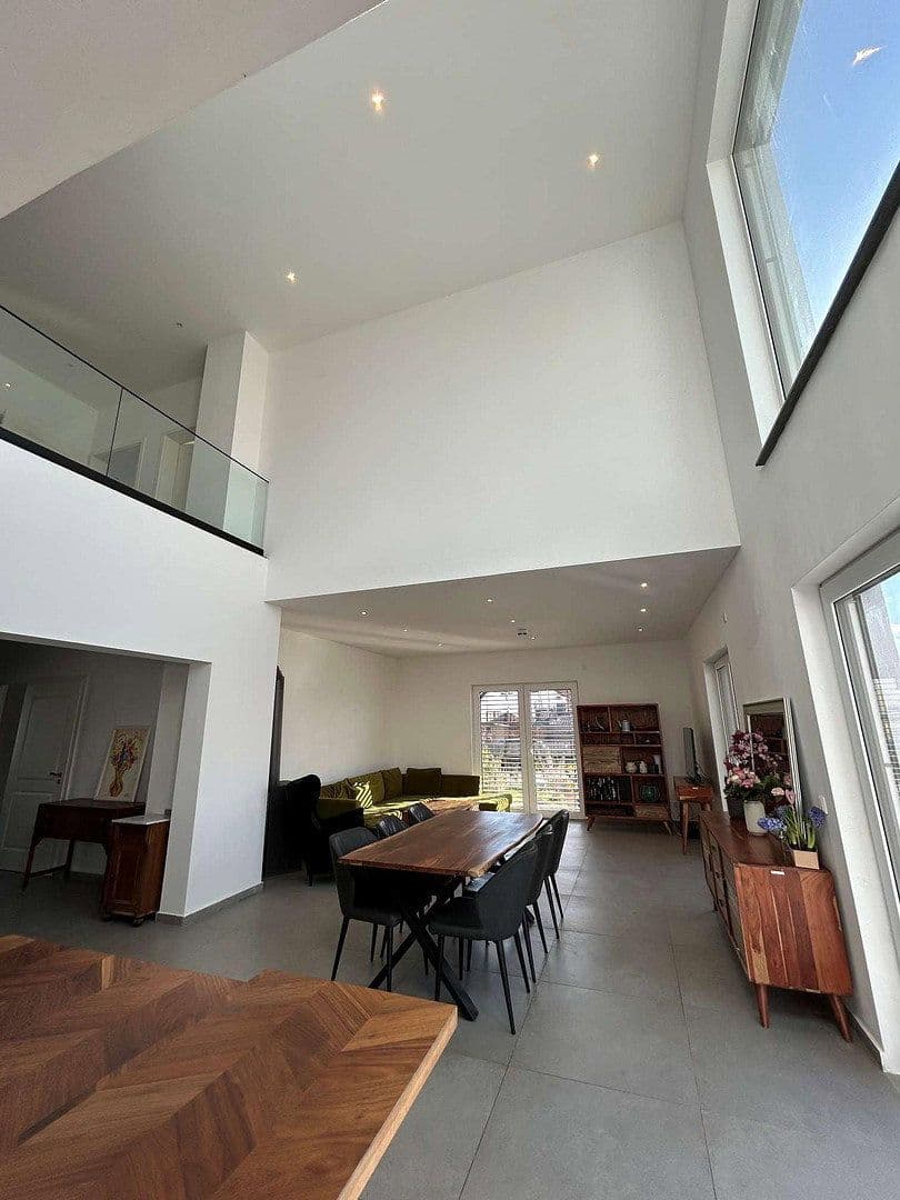 Prodej domu 378 m², pozemek 770 m², Butzbach, Hessen Prodej domu 378 m², pozemek 770 m², Butzbach, Hessen