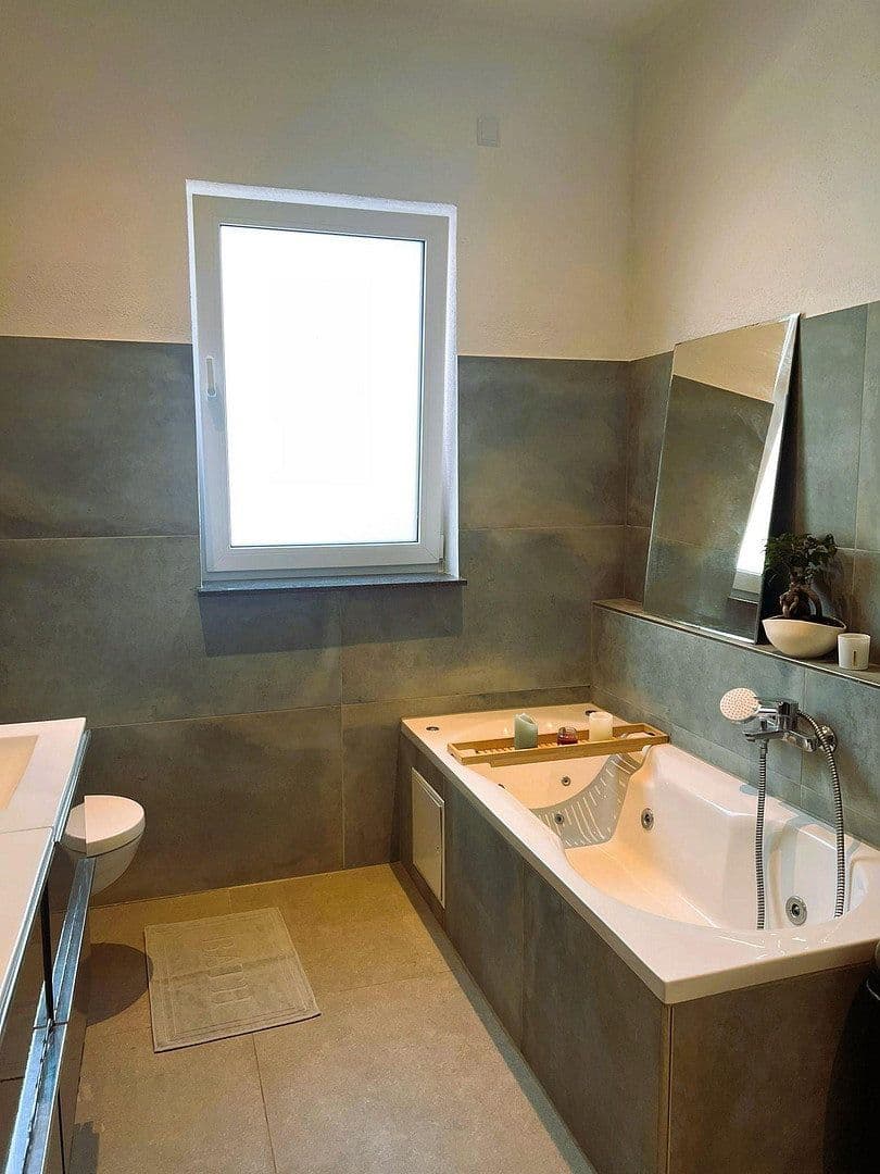 Prodej domu 378 m², pozemek 770 m², Butzbach, Hessen Prodej domu 378 m², pozemek 770 m², Butzbach, Hessen