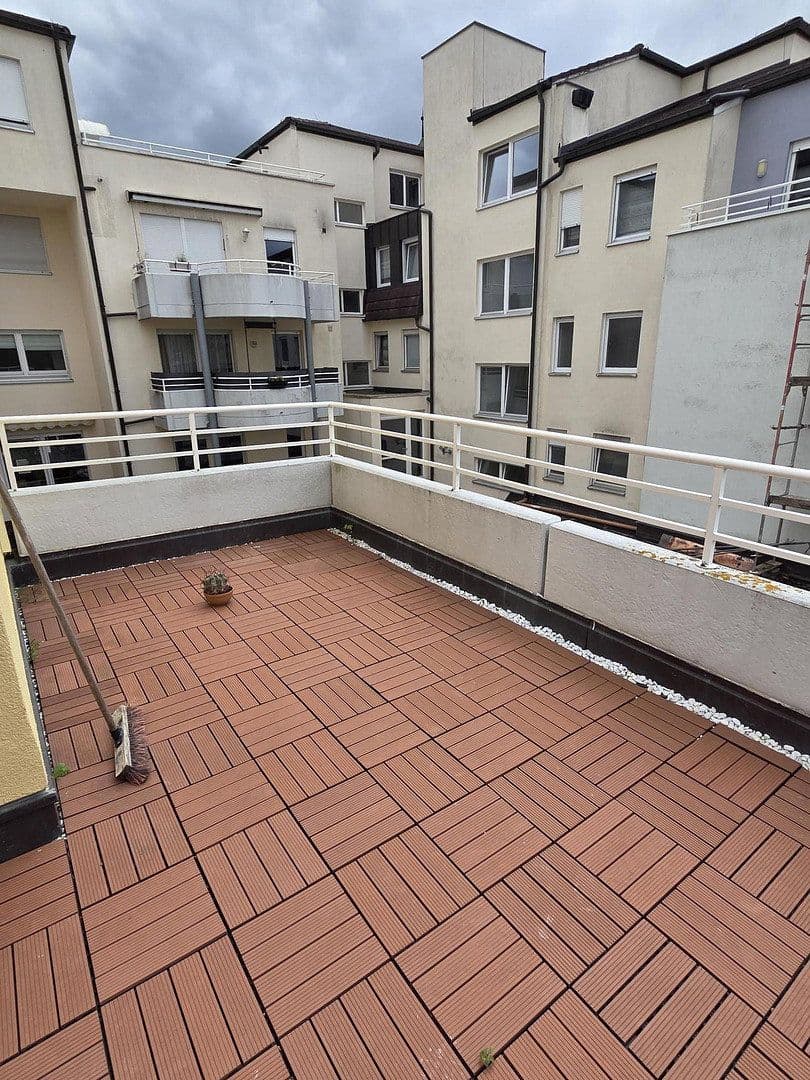 Pronájem bytu 3+1 110 m², Lauf an der Pegnitz, Bavorsko Pronájem bytu 3+1 110 m², Lauf an der Pegnitz, Bavorsko