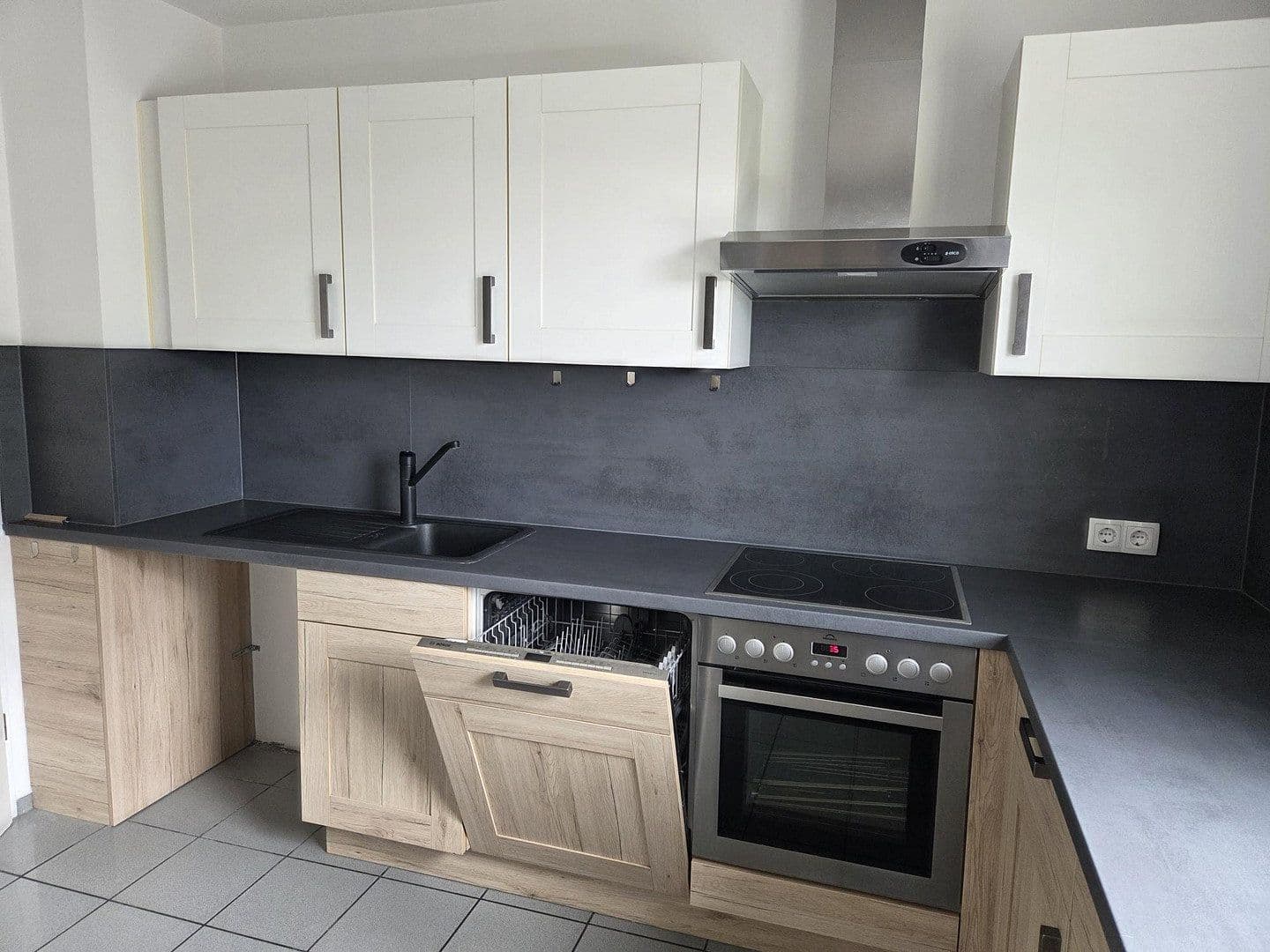 Pronájem bytu 3+1 110 m², Lauf an der Pegnitz, Bavorsko Pronájem bytu 3+1 110 m², Lauf an der Pegnitz, Bavorsko