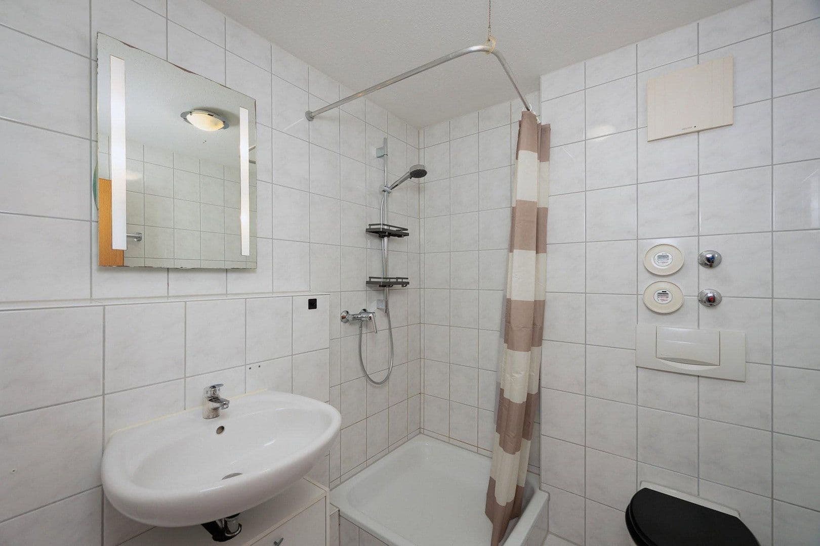 Pronájem bytu 1+1 39 m², Laupheim, Bádensko-Württembersko Pronájem bytu 1+1 39 m², Laupheim, Bádensko-Württembersko