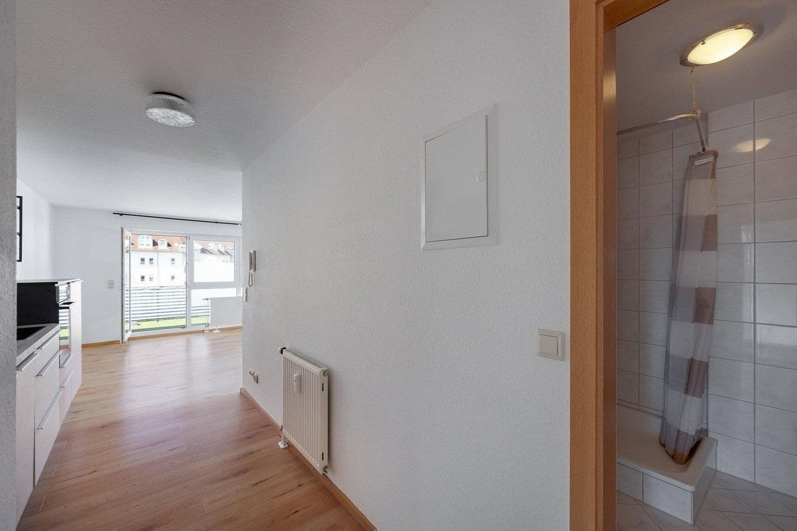 Pronájem bytu 1+1 39 m², Laupheim, Bádensko-Württembersko Pronájem bytu 1+1 39 m², Laupheim, Bádensko-Württembersko