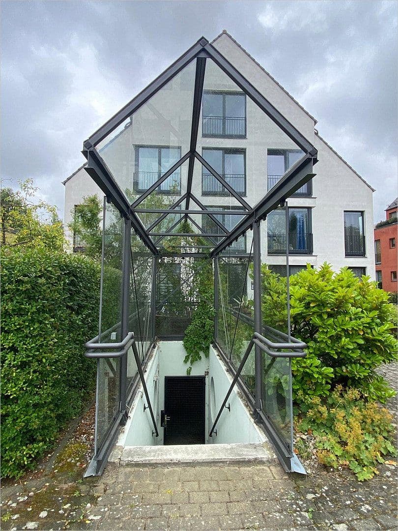Pronájem bytu 3+1 90 m², Pestalozzistraße 20c, Marzahn-Hellersdorf, Berlín Pronájem bytu 3+1 90 m², Pestalozzistraße 20c, Marzahn-Hellersdorf, Berlín