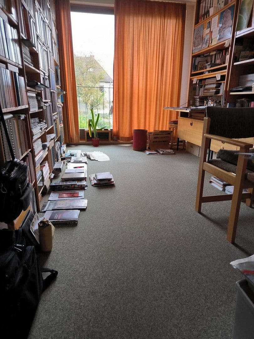 Pronájem bytu 3+1 90 m², Pestalozzistraße 20c, Marzahn-Hellersdorf, Berlín Pronájem bytu 3+1 90 m², Pestalozzistraße 20c, Marzahn-Hellersdorf, Berlín