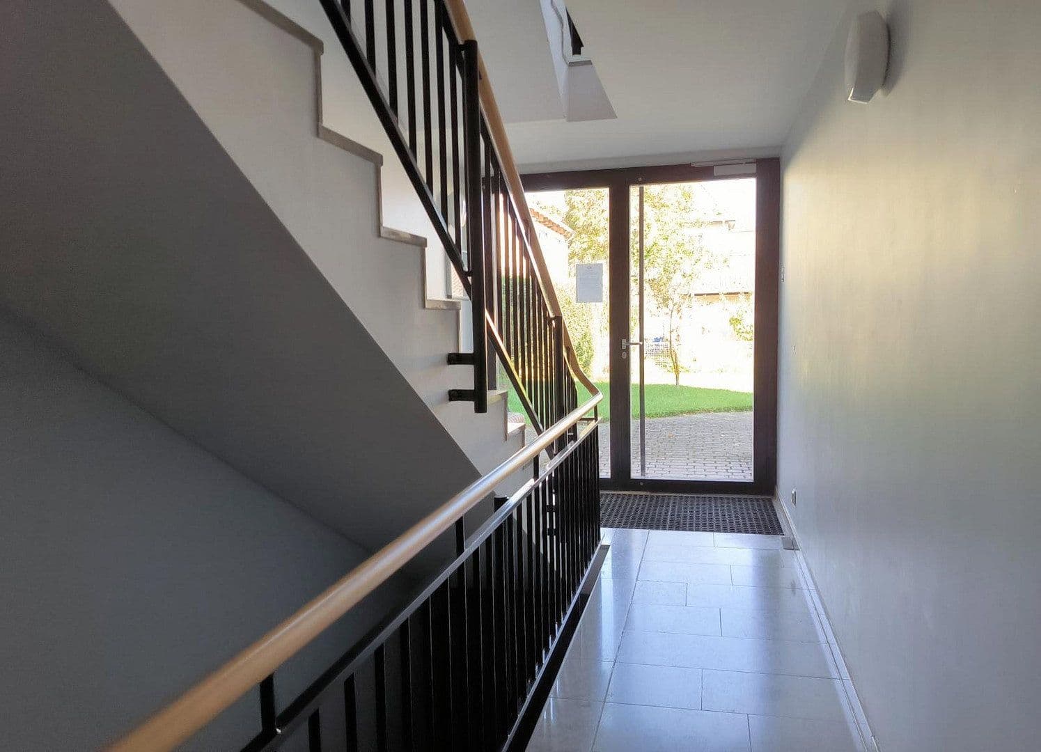 Pronájem bytu 3+1 90 m², Pestalozzistraße 20c, Marzahn-Hellersdorf, Berlín Pronájem bytu 3+1 90 m², Pestalozzistraße 20c, Marzahn-Hellersdorf, Berlín