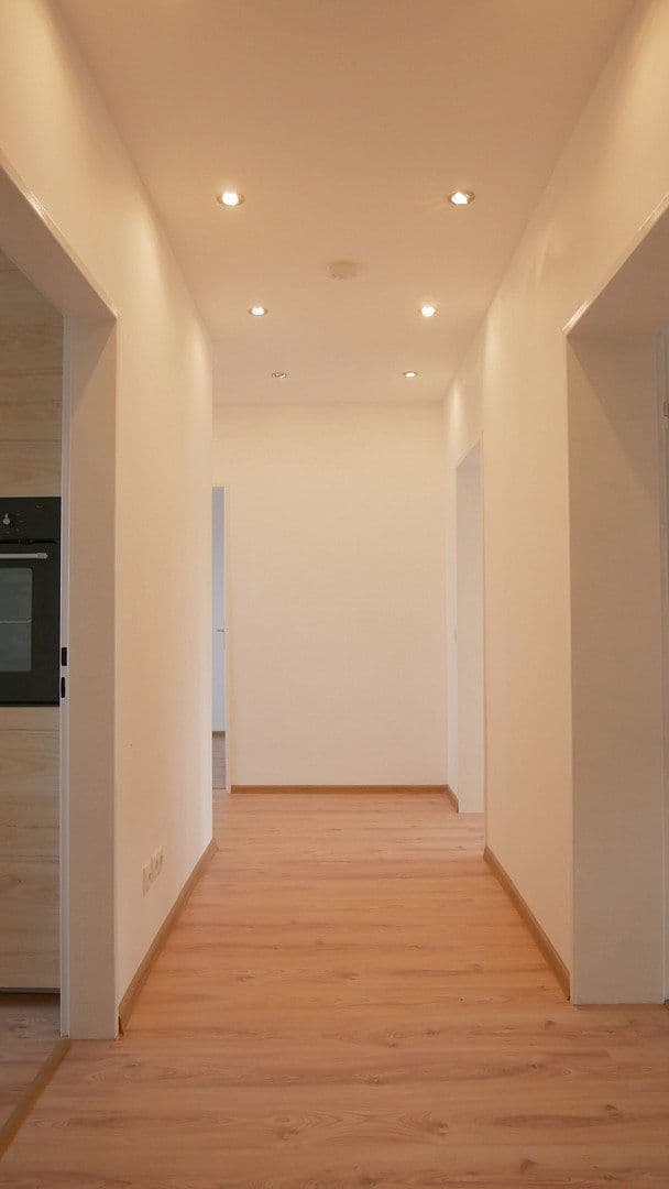 Pronájem bytu 3+1 72 m², Dresdener Straße 4, Bad Dürkheim, Porýní-Falc Pronájem bytu 3+1 72 m², Dresdener Straße 4, Bad Dürkheim, Porýní-Falc