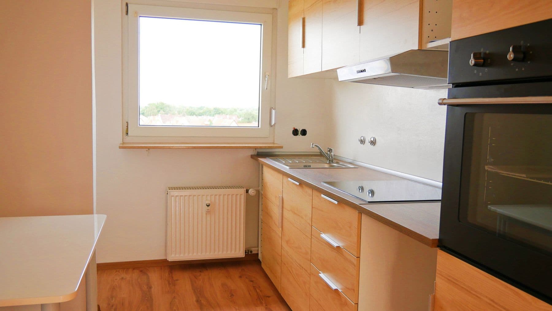 Pronájem bytu 3+1 72 m², Dresdener Straße 4, Bad Dürkheim, Porýní-Falc Pronájem bytu 3+1 72 m², Dresdener Straße 4, Bad Dürkheim, Porýní-Falc