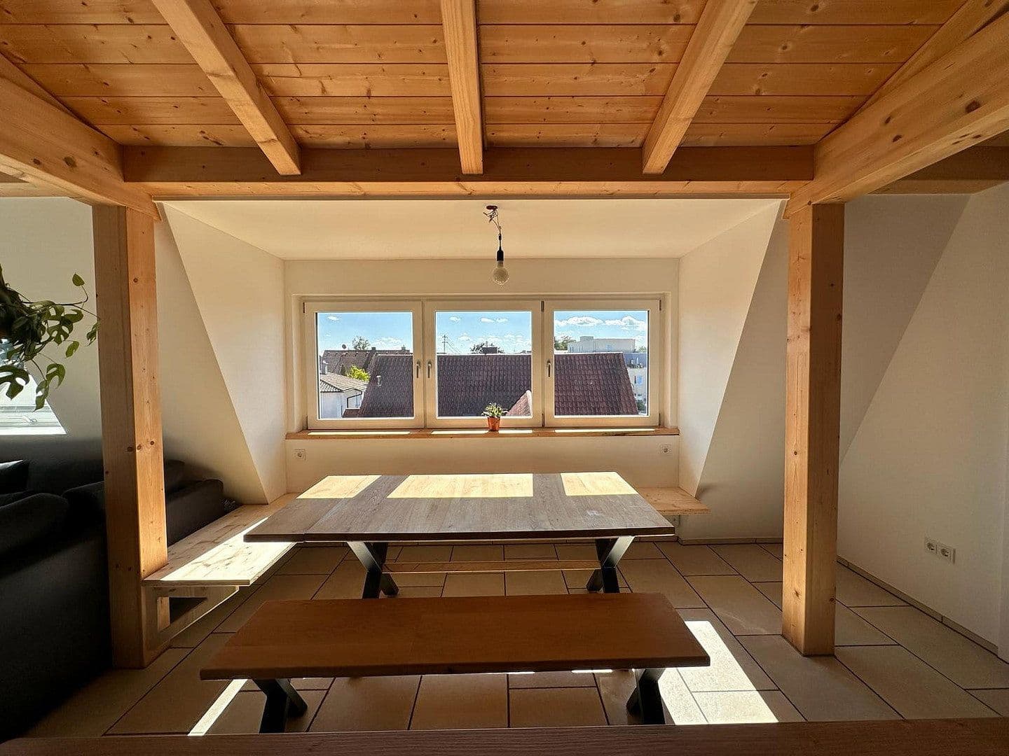 Prodej bytu 3+1 91 m², Markt Indersdorf, Bavorsko Prodej bytu 3+1 91 m², Markt Indersdorf, Bavorsko