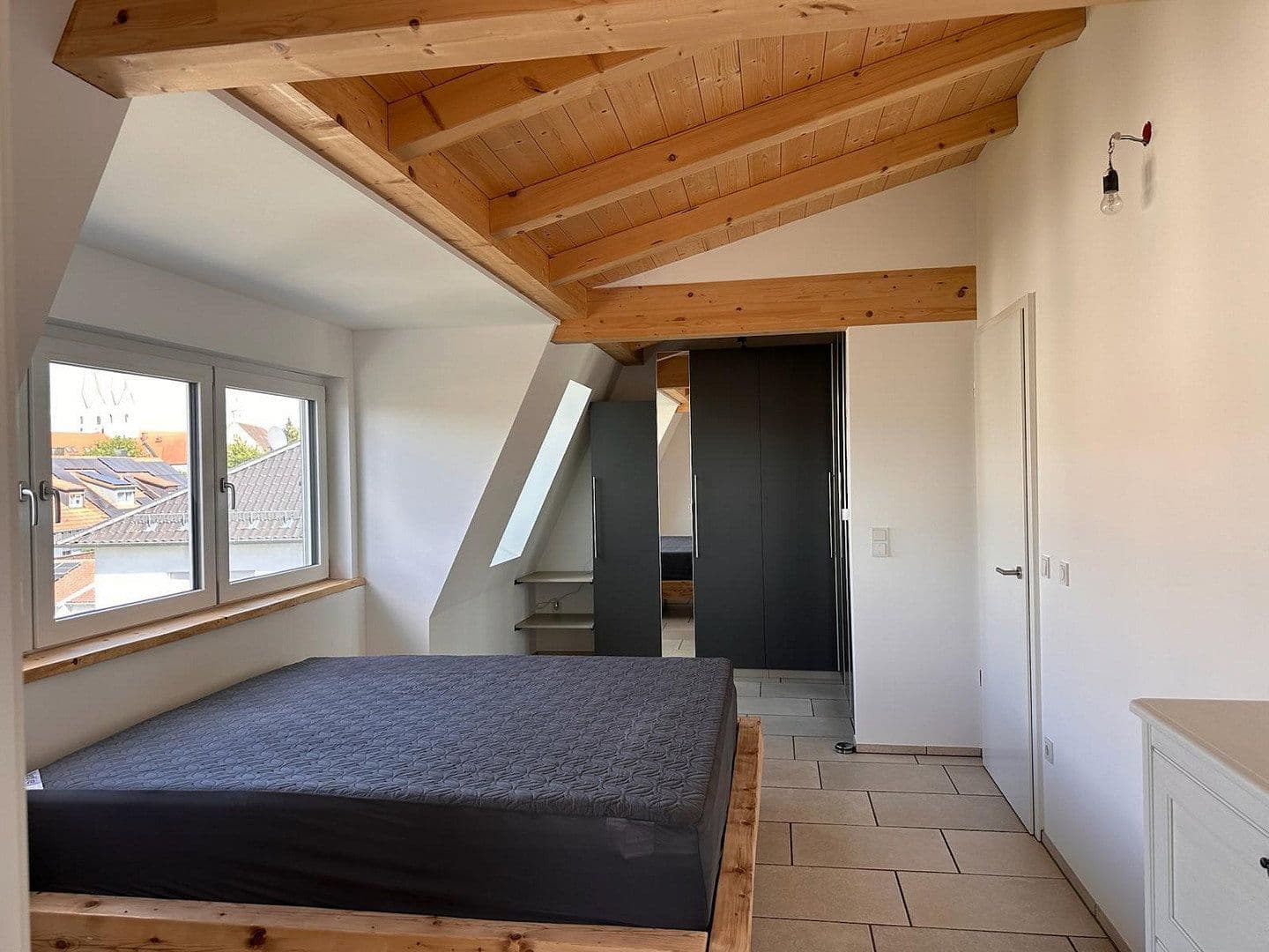 Prodej bytu 3+1 91 m², Markt Indersdorf, Bavorsko Prodej bytu 3+1 91 m², Markt Indersdorf, Bavorsko