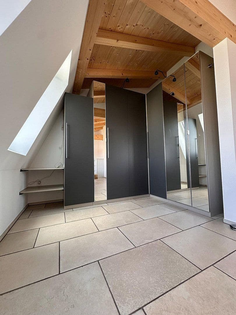 Prodej bytu 3+1 91 m², Markt Indersdorf, Bavorsko Prodej bytu 3+1 91 m², Markt Indersdorf, Bavorsko