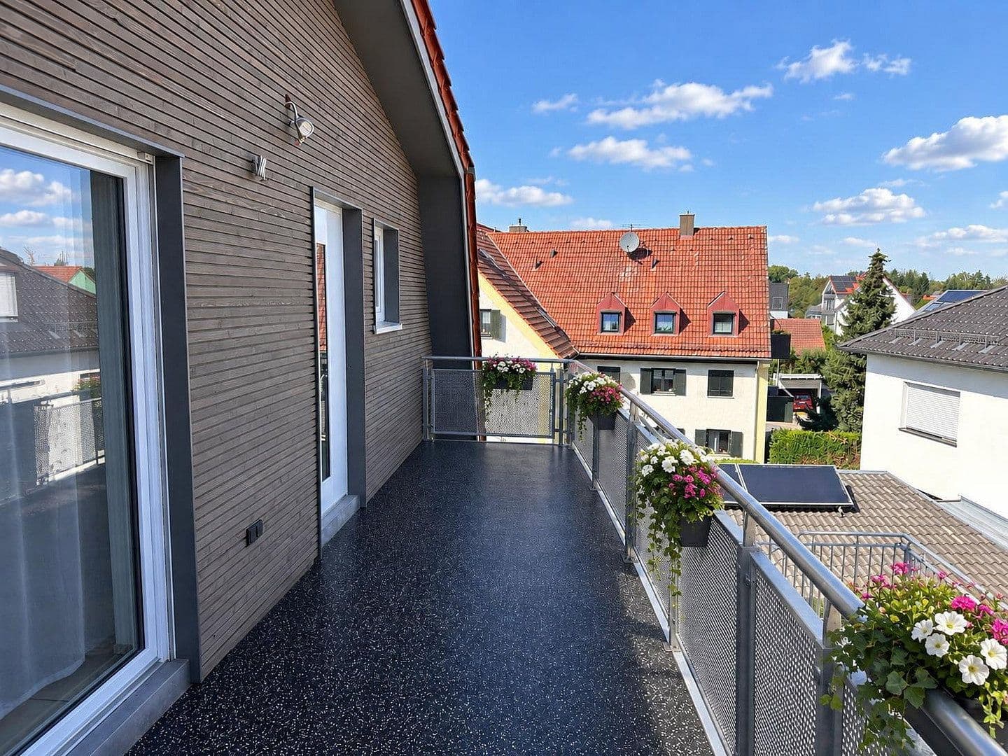Prodej bytu 3+1 91 m², Markt Indersdorf, Bavorsko Prodej bytu 3+1 91 m², Markt Indersdorf, Bavorsko