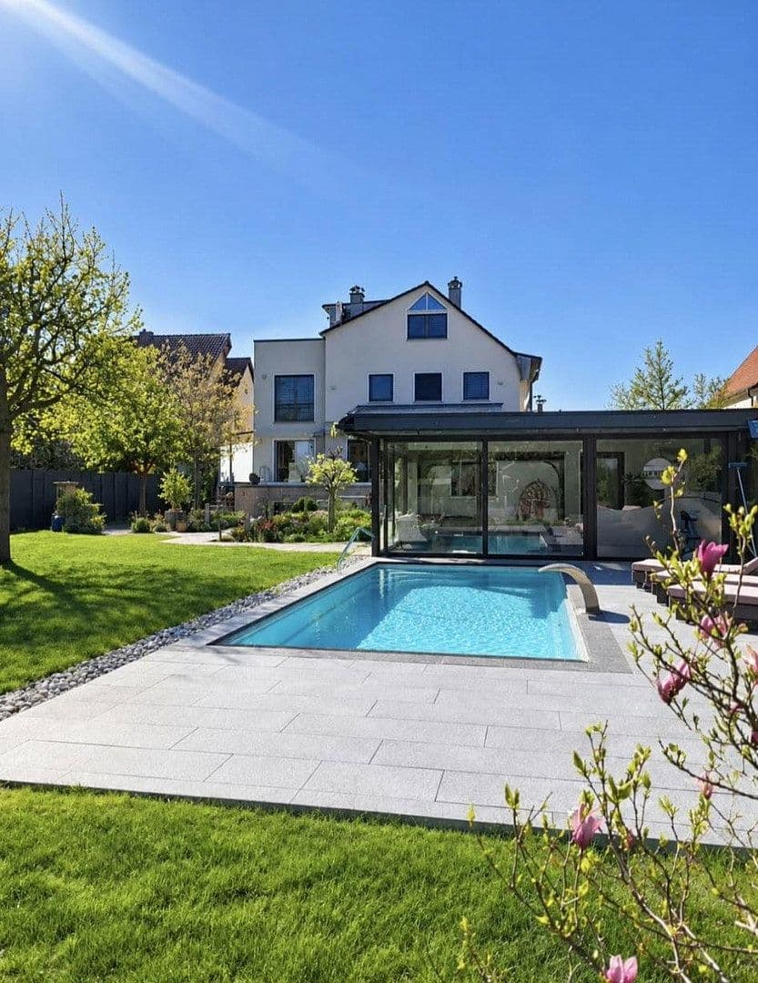 Prodej domu 250 m², pozemek 1.340 m², Oschersleben, Sasko-Anhaltsko Prodej domu 250 m², pozemek 1.340 m², Oschersleben, Sasko-Anhaltsko