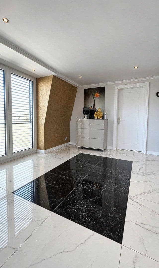 Prodej domu 250 m², pozemek 1.340 m², Oschersleben, Sasko-Anhaltsko Prodej domu 250 m², pozemek 1.340 m², Oschersleben, Sasko-Anhaltsko