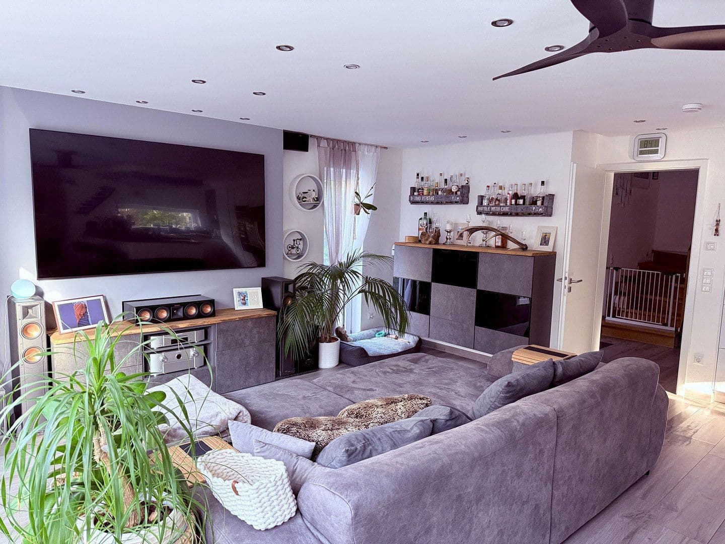 Prodej domu 195 m², pozemek 316 m², Brunnthal, Bavorsko Prodej domu 195 m², pozemek 316 m², Brunnthal, Bavorsko