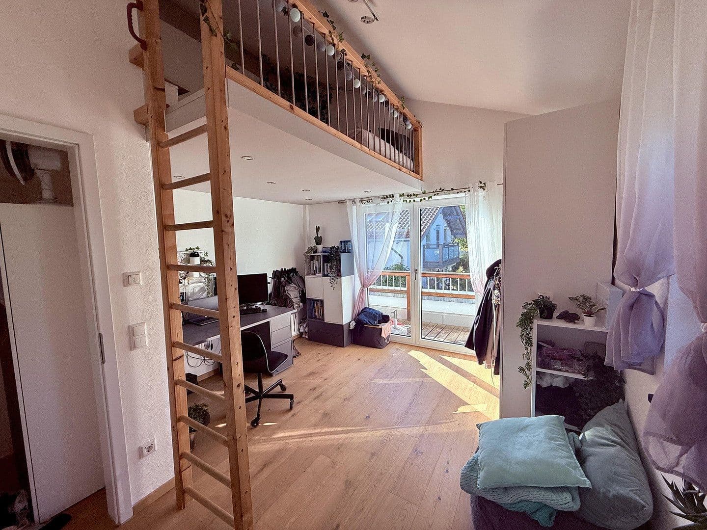 Prodej domu 195 m², pozemek 316 m², Brunnthal, Bavorsko Prodej domu 195 m², pozemek 316 m², Brunnthal, Bavorsko