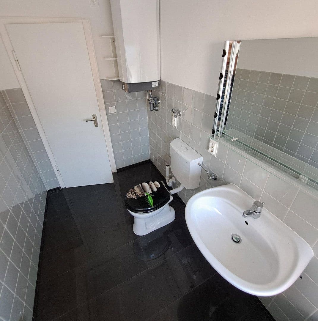 Pronájem bytu 2+1 49 m², Filderstadt, Bádensko-Württembersko Pronájem bytu 2+1 49 m², Filderstadt, Bádensko-Württembersko