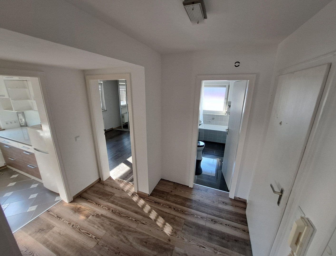 Pronájem bytu 2+1 49 m², Filderstadt, Bádensko-Württembersko Pronájem bytu 2+1 49 m², Filderstadt, Bádensko-Württembersko