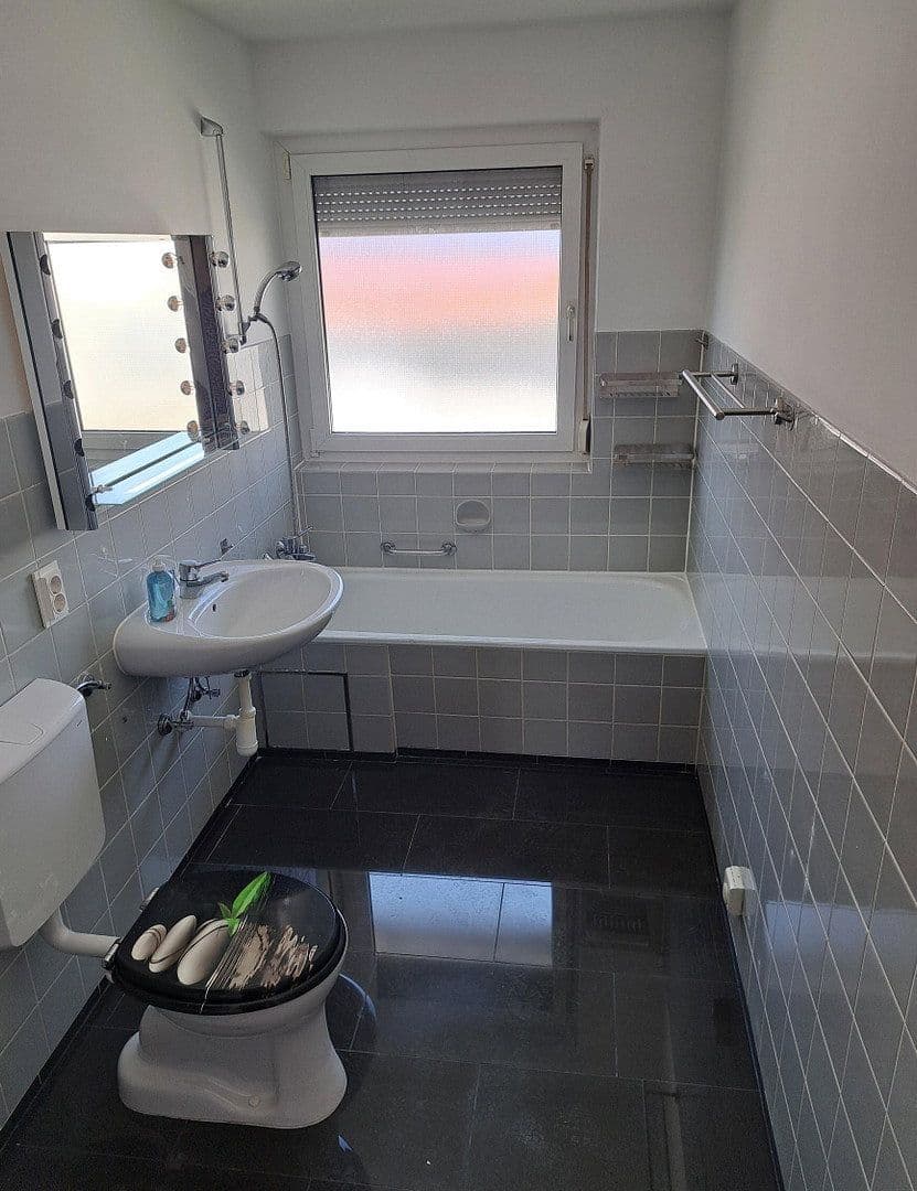 Pronájem bytu 2+1 49 m², Filderstadt, Bádensko-Württembersko Pronájem bytu 2+1 49 m², Filderstadt, Bádensko-Württembersko