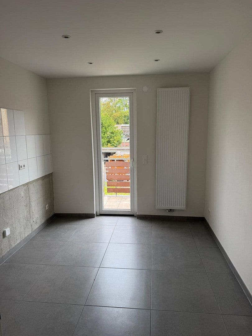 Pronájem bytu 3+1 75 m², Pforzheim, Bádensko-Württembersko Pronájem bytu 3+1 75 m², Pforzheim, Bádensko-Württembersko