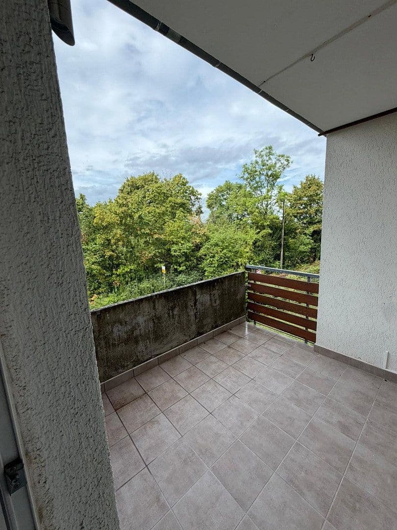 Pronájem bytu 3+1 75 m², Pforzheim, Bádensko-Württembersko Pronájem bytu 3+1 75 m², Pforzheim, Bádensko-Württembersko