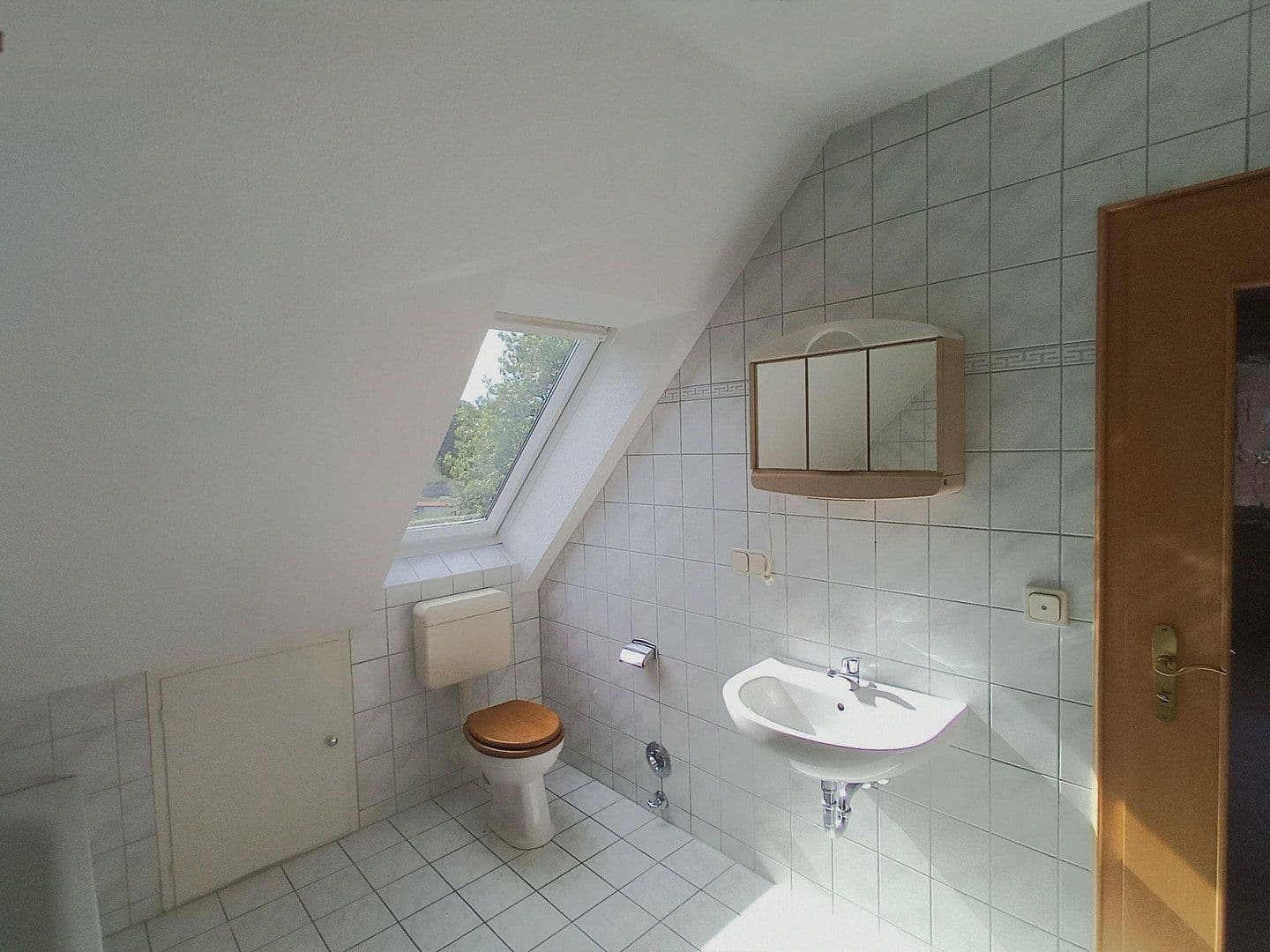 Prodej domu 365 m², pozemek 2.505 m², Schwerin, Mecklenburg-Vorpommern Prodej domu 365 m², pozemek 2.505 m², Schwerin, Mecklenburg-Vorpommern