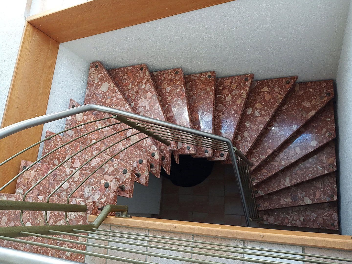 Prodej domu 365 m², pozemek 2.505 m², Schwerin, Mecklenburg-Vorpommern Prodej domu 365 m², pozemek 2.505 m², Schwerin, Mecklenburg-Vorpommern