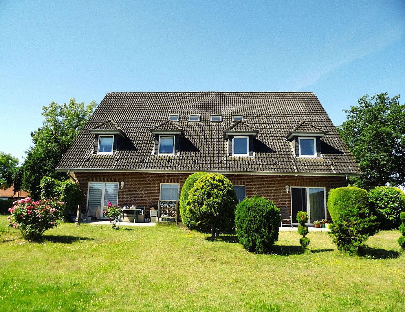 Prodej domu 365 m², pozemek 2.505 m², Schwerin, Mecklenburg-Vorpommern Prodej domu 365 m², pozemek 2.505 m², Schwerin, Mecklenburg-Vorpommern
