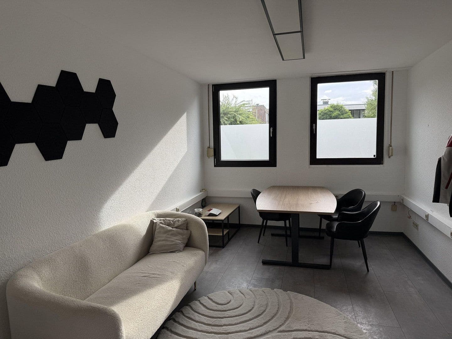 Pronájem nebytového prostoru 560 m², Würselen, Severní Porýní-Vestfálsko Pronájem nebytového prostoru 560 m², Würselen, Severní Porýní-Vestfálsko