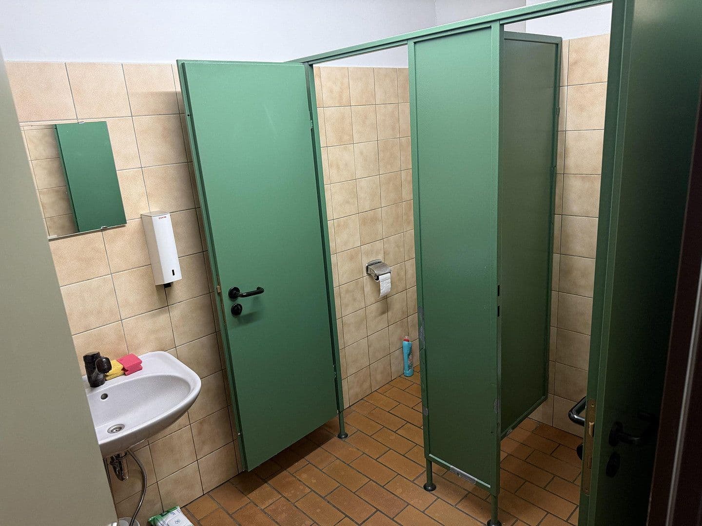 Pronájem nebytového prostoru 560 m², Würselen, Severní Porýní-Vestfálsko Pronájem nebytového prostoru 560 m², Würselen, Severní Porýní-Vestfálsko