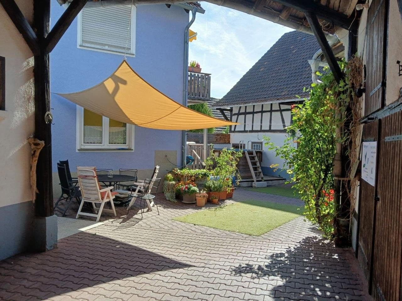 Prodej domu 277 m², pozemek 613 m², Niedernhausen, Hessen Prodej domu 277 m², pozemek 613 m², Niedernhausen, Hessen