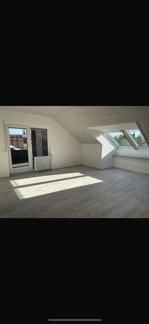 Pronájem bytu 3+1 90 m², Domhofstrasse 16, Weil am Rhein, Bádensko-Württembersko Pronájem bytu 3+1 90 m², Domhofstrasse 16, Weil am Rhein, Bádensko-Württembersko