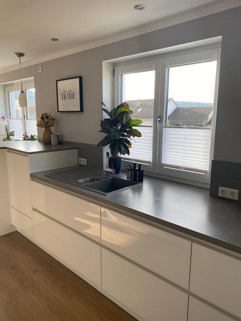 Prodej bytu 4+1 120 m², Marktstraße 10, Kipfenberg, Bavorsko Prodej bytu 4+1 120 m², Marktstraße 10, Kipfenberg, Bavorsko