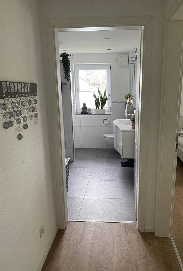 Prodej bytu 4+1 120 m², Marktstraße 10, Kipfenberg, Bavorsko Prodej bytu 4+1 120 m², Marktstraße 10, Kipfenberg, Bavorsko
