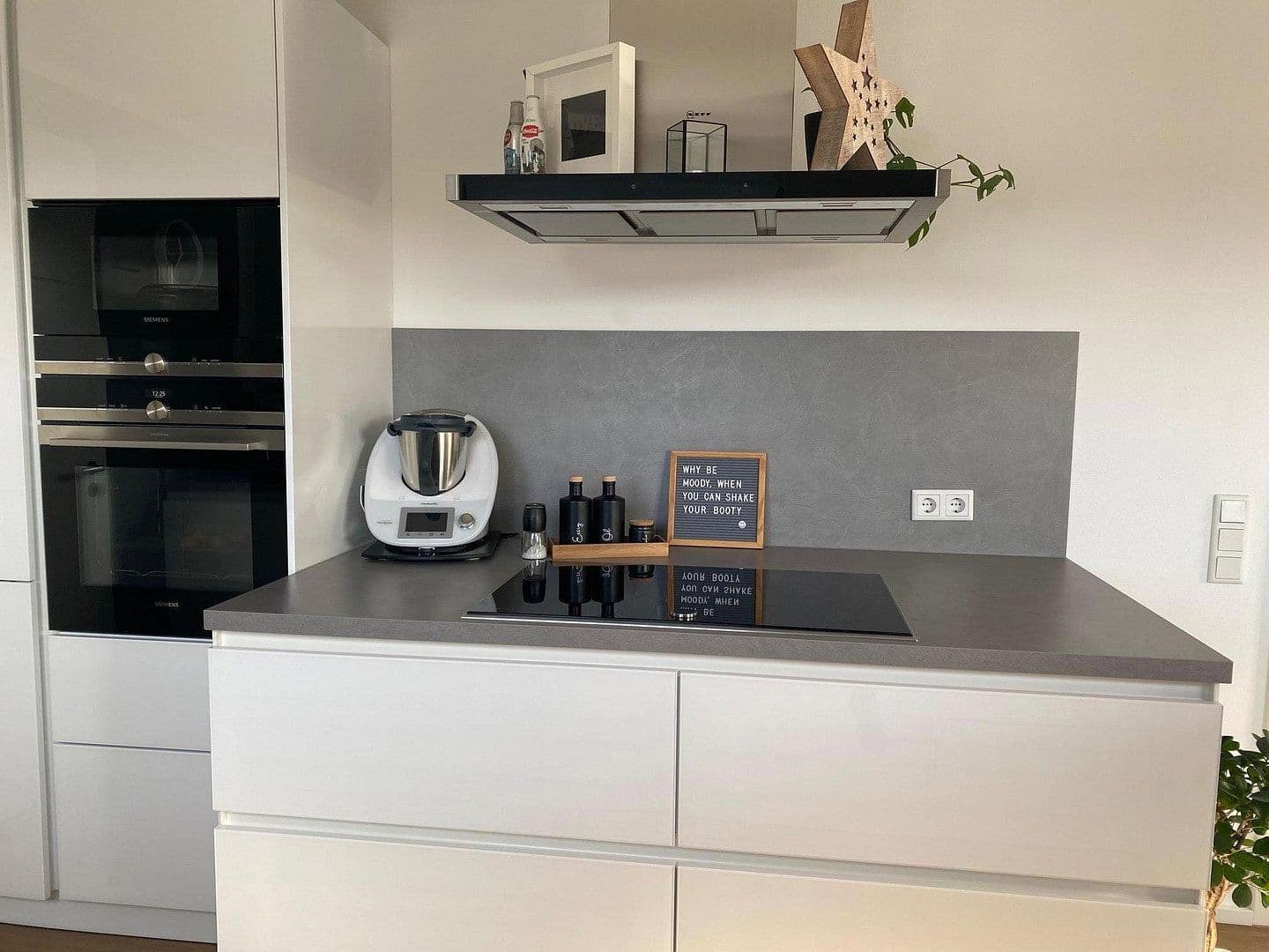Prodej bytu 4+1 120 m², Marktstraße 10, Kipfenberg, Bavorsko Prodej bytu 4+1 120 m², Marktstraße 10, Kipfenberg, Bavorsko