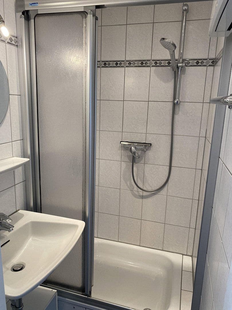 Prodej domu 122 m², pozemek 319 m², Untereisesheim, Bádensko-Württembersko Prodej domu 122 m², pozemek 319 m², Untereisesheim, Bádensko-Württembersko