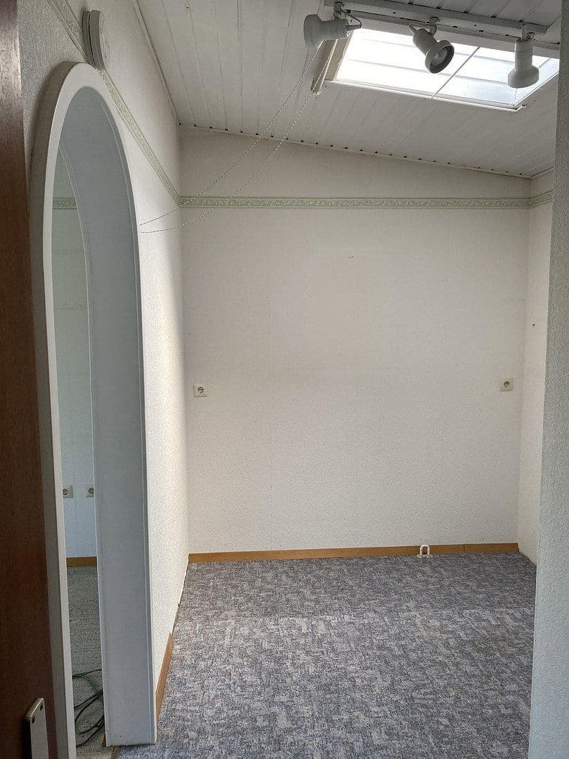Prodej domu 122 m², pozemek 319 m², Untereisesheim, Bádensko-Württembersko Prodej domu 122 m², pozemek 319 m², Untereisesheim, Bádensko-Württembersko