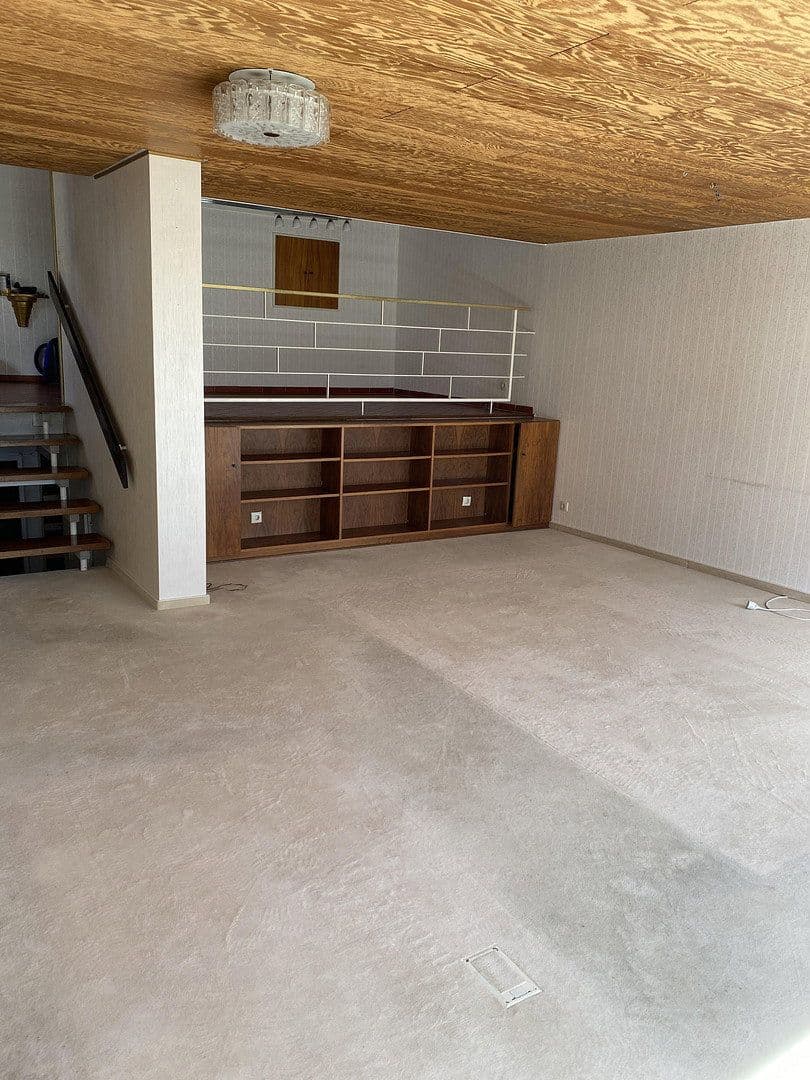 Prodej domu 122 m², pozemek 319 m², Untereisesheim, Bádensko-Württembersko Prodej domu 122 m², pozemek 319 m², Untereisesheim, Bádensko-Württembersko