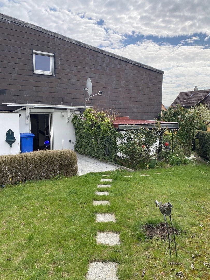 Prodej domu 122 m², pozemek 319 m², Untereisesheim, Bádensko-Württembersko Prodej domu 122 m², pozemek 319 m², Untereisesheim, Bádensko-Württembersko